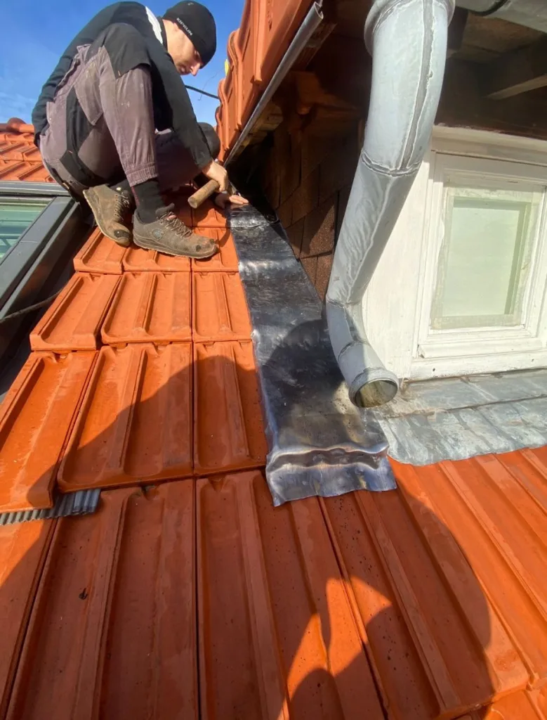 Le Compagnon Halnais installent une toiture